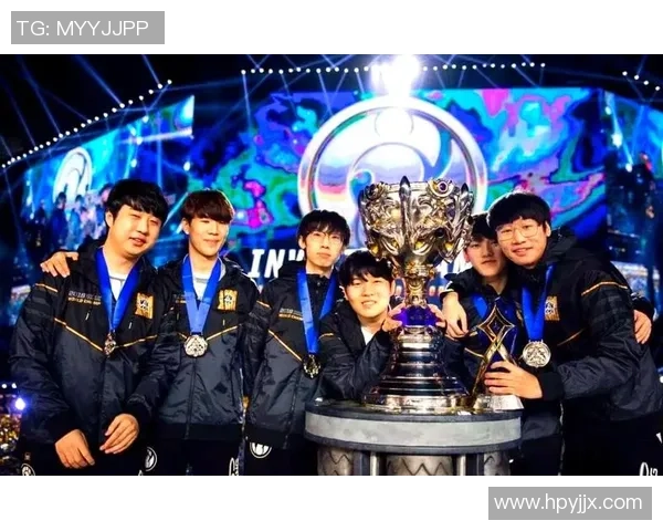 IG战队转型之路揭秘：从巅峰到重生的奋斗历程与未来展望